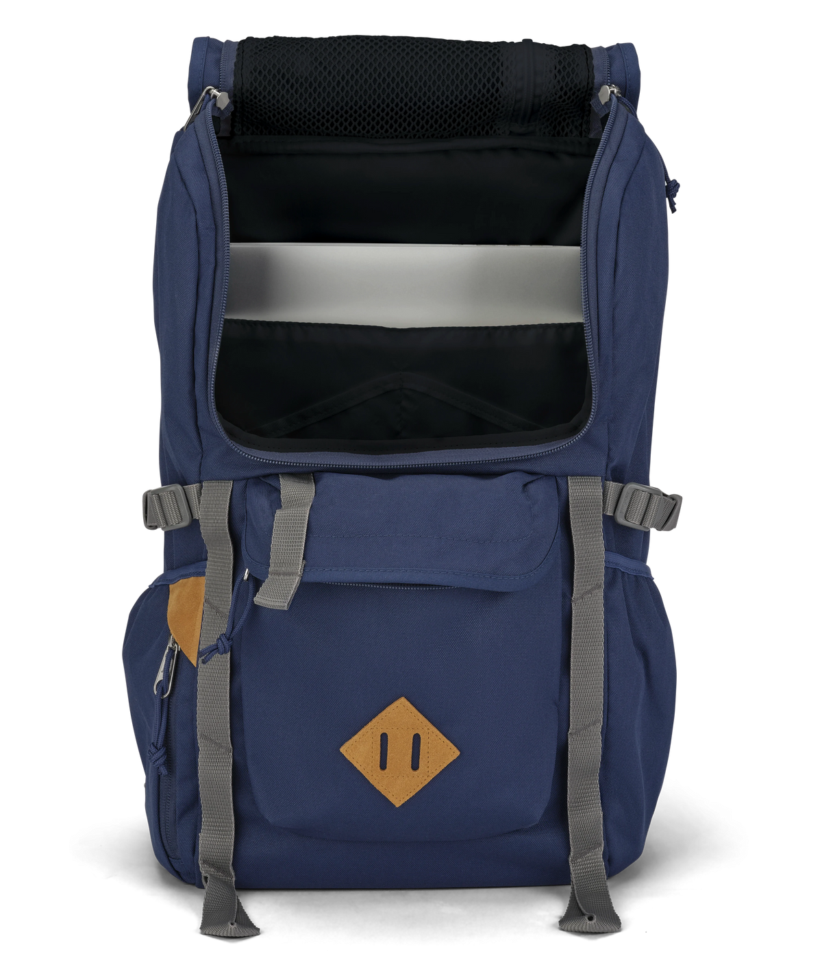 hatchet-backpack-e4 JS0A47J4003-DET2.webp