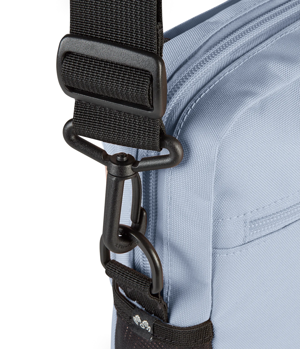 central-adaptive-crossbody-f4 JS0A7ZNB7G7-DET4.webp