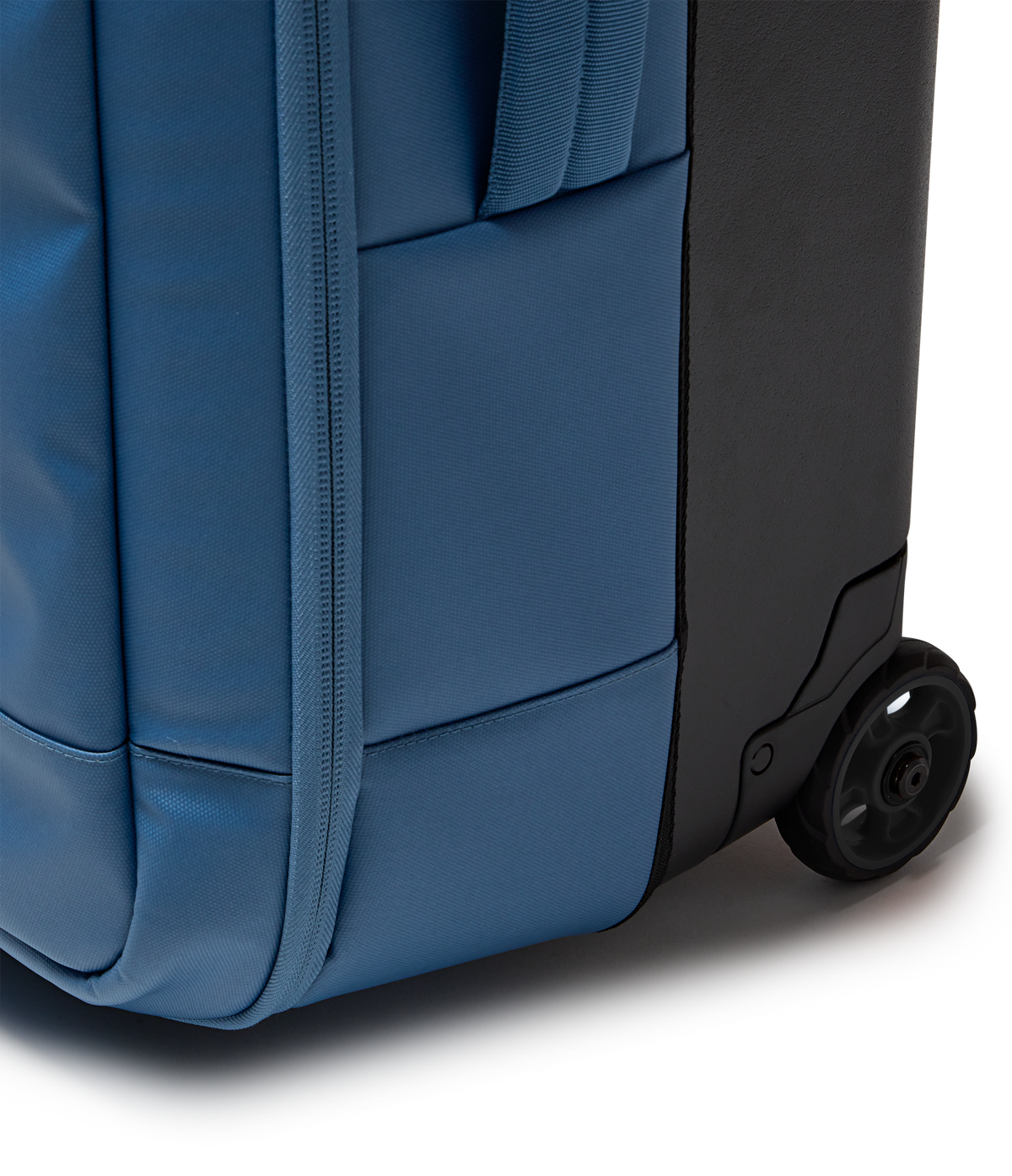 good-latitude-30-rolling-duffel-h5 JS0A86EOEW5-DET4.png