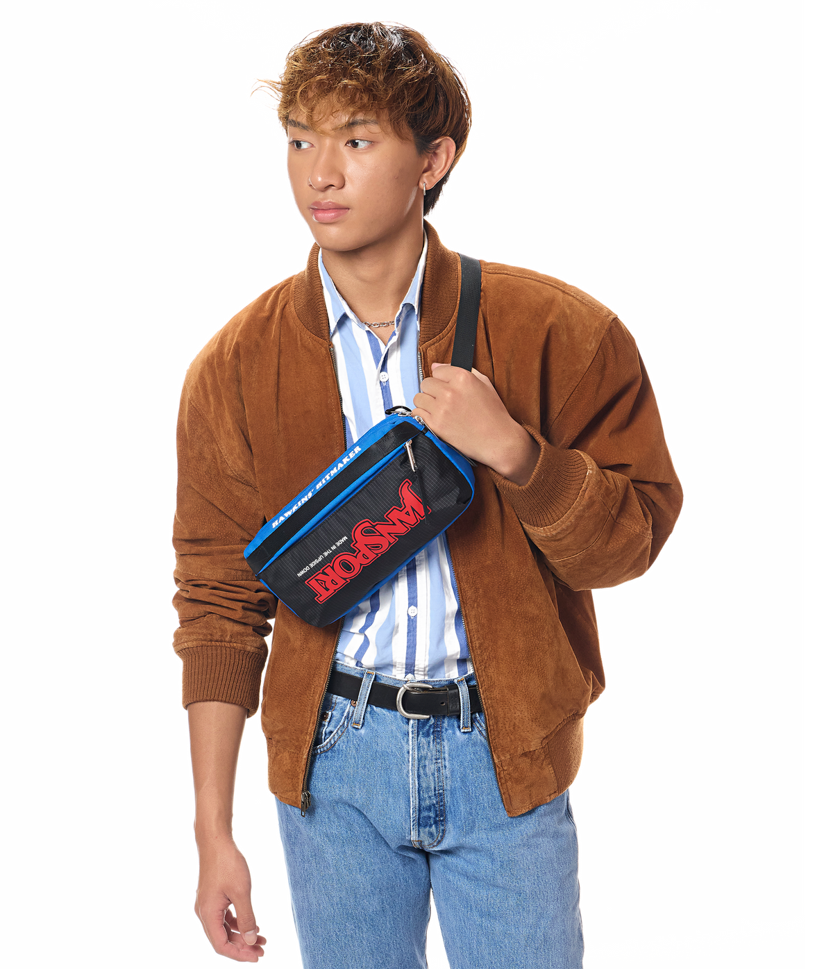 washington-waistpack-squawk-radio-c8 JS0A898CA2S-MODEL.png